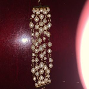 Multi strand pearl bracelet